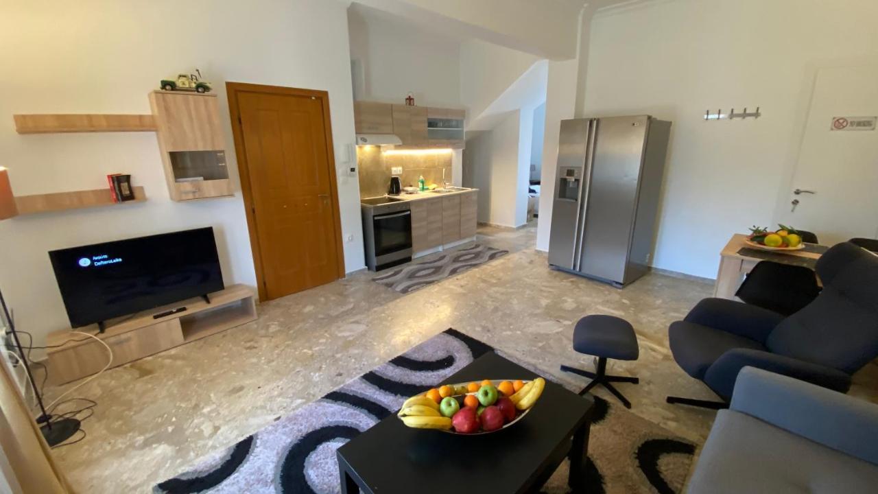 Patras Golden Suite Bagian luar foto