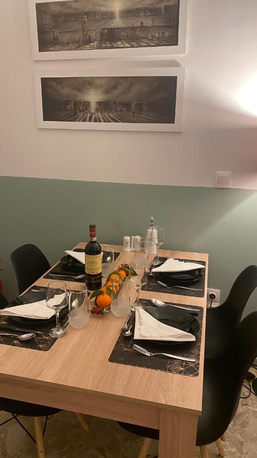 Patras Golden Suite Bagian luar foto