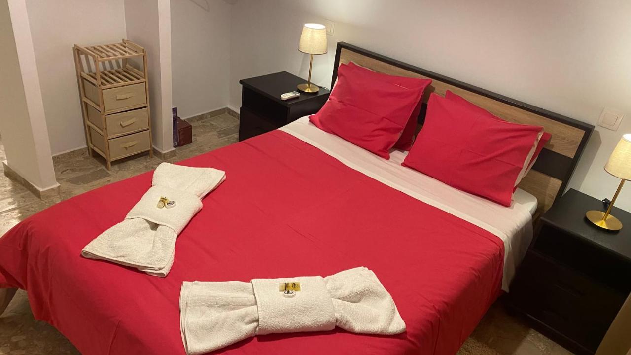 Patras Golden Suite Bagian luar foto