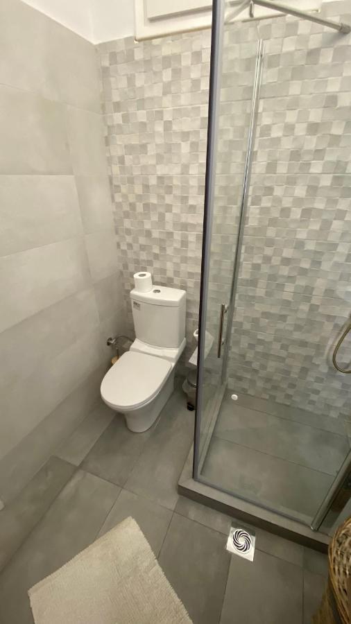 Patras Golden Suite Bagian luar foto