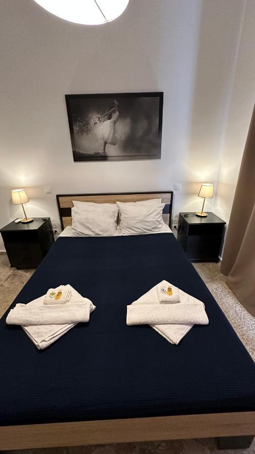 Patras Golden Suite Bagian luar foto