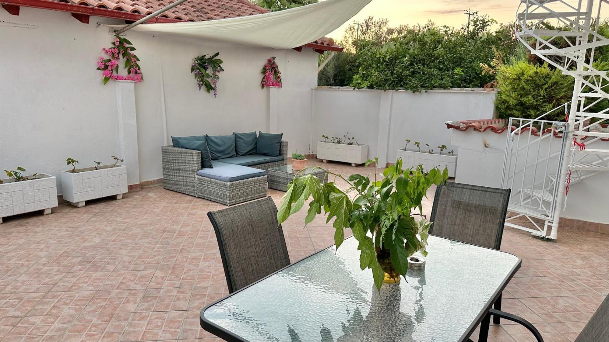Patras Golden Suite Bagian luar foto